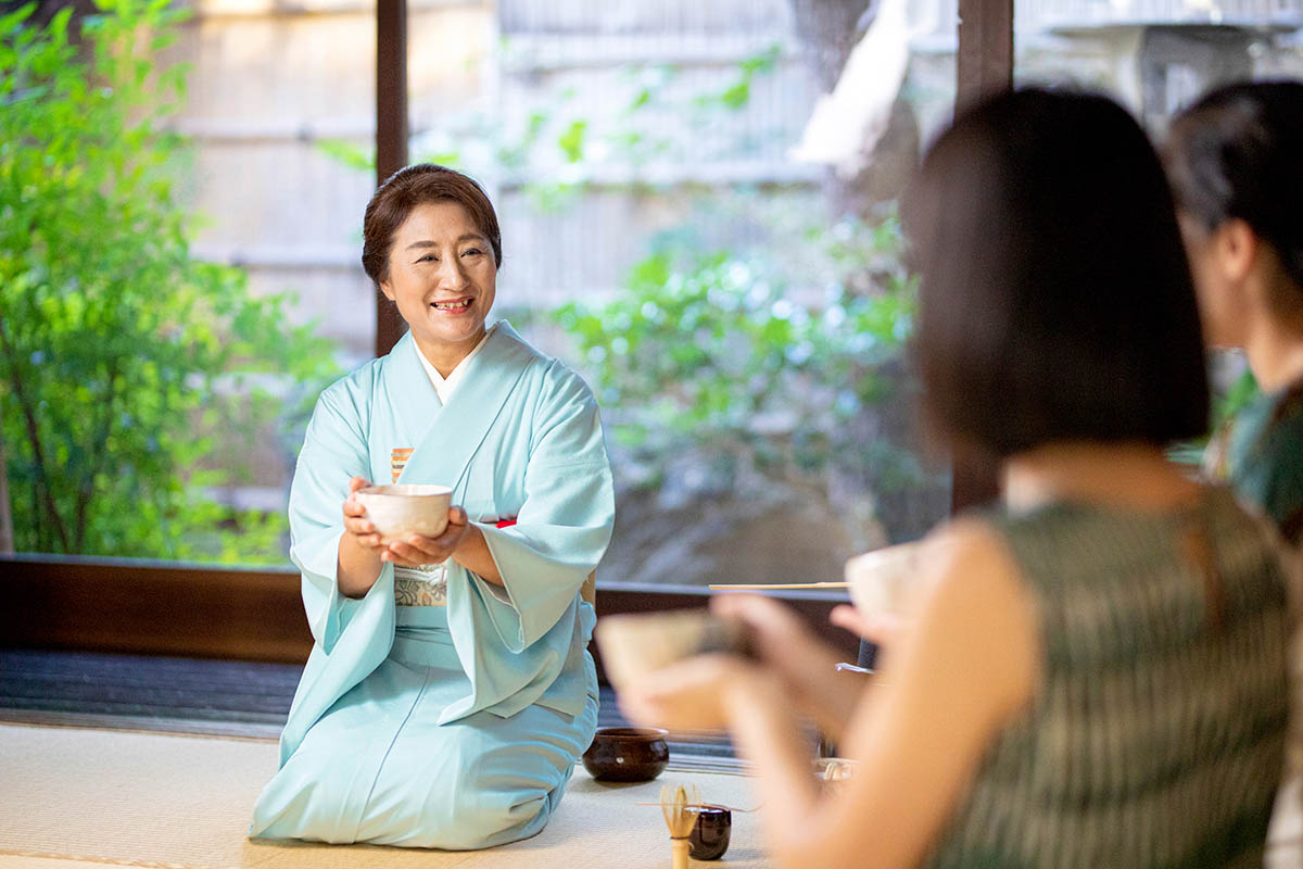 Kyoto Tea Ceremony in a Historic Kyoto Townhouse