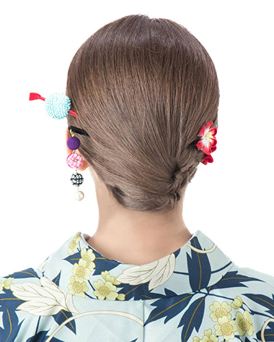 Elegant Rolled Updo hairstyle for a traditional Kyoto Kimono Experience.