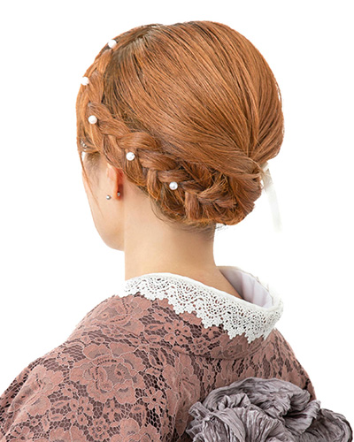 Classic braided hair styling paired with a beautiful kimono for a Kyoto Kimono Rental.