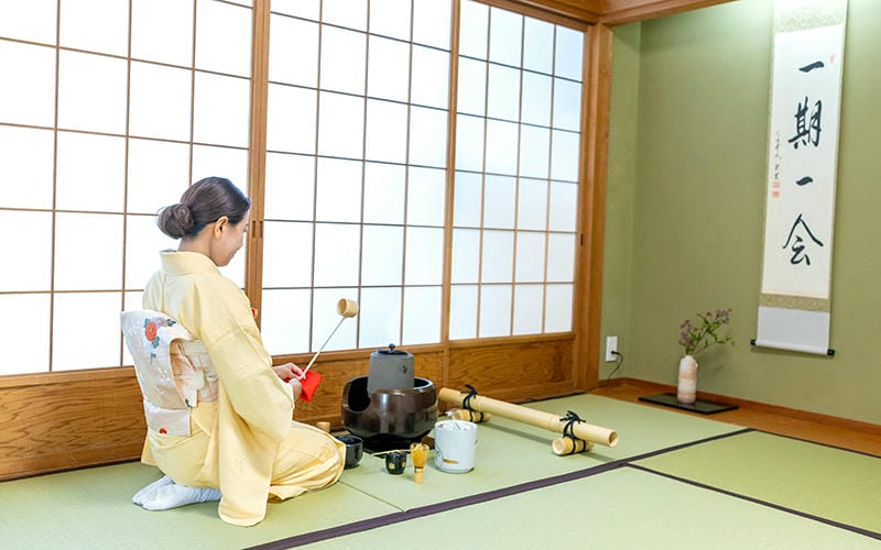 Kimono Rental and Tea Ceremony Set Plan in Kyoto