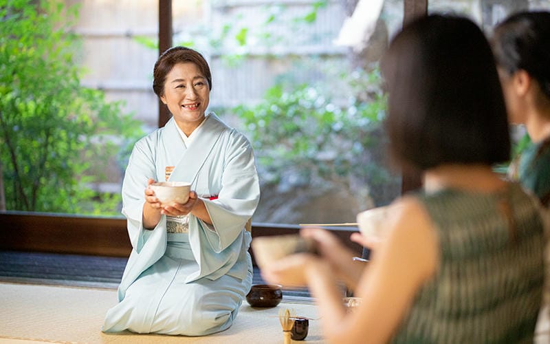 Kimono Rental and Tea Ceremony Set Plan in Kyoto