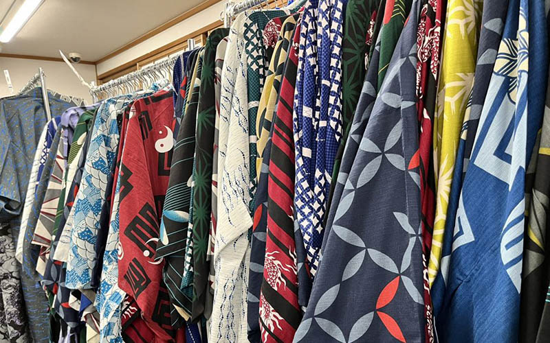 Kimono Rental Shop Run by a Traditional Kimono Store